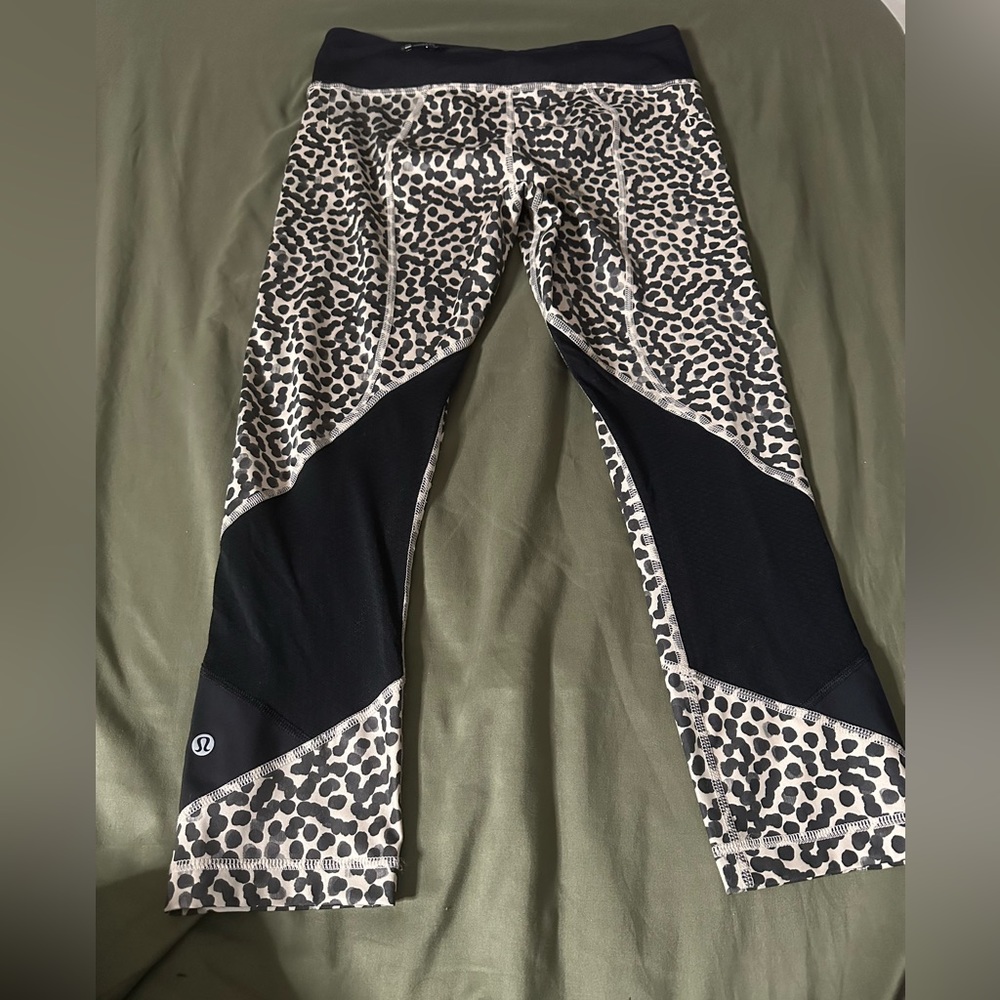 lululemon athletica Black and Beige Leopard Capri Leggings